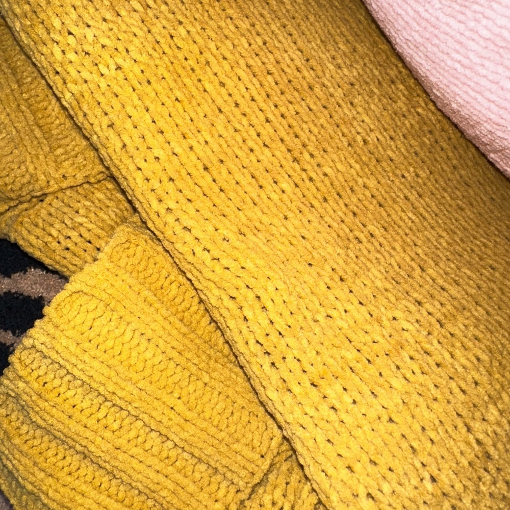 American Eagle Sweater - Picture 2 of 2